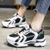 Naiste sportlikud ja vabaaja tossud