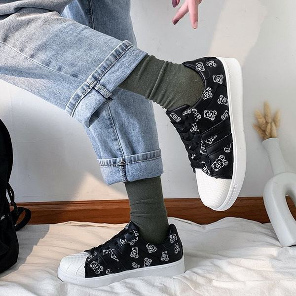 Έκο δερμάτινα γυναικεία αθλητικά παπούτσια με εφαρμογές