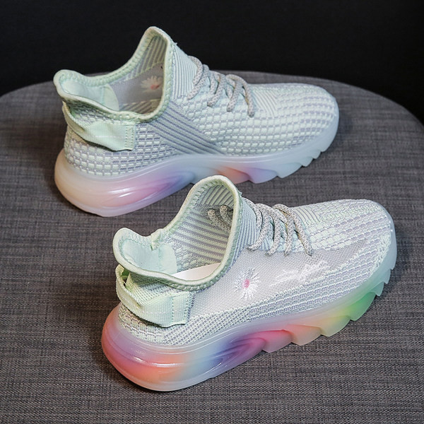 Καθημερινά πάνινα παπούτσια με πολύχρωμη σόλα