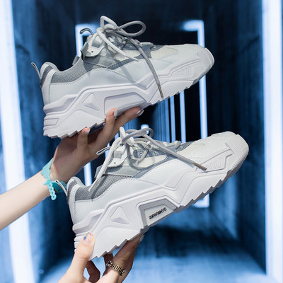 Uus mudel kareda tallaga sügistossud naistele