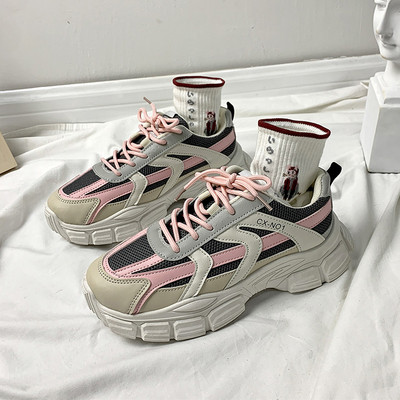 Γυναικεία αθλητικά παπούτσια από οικολογικό δέρμα με χρωματιστά κορδόνια