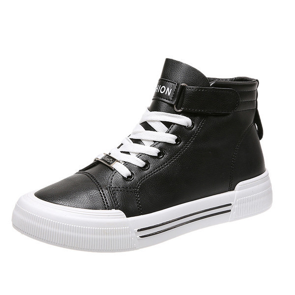 Sieviešu augstās kedas no eko ādas ar metāla elementu