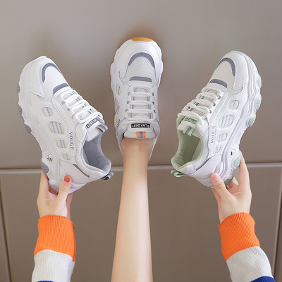 Új női tornacipő modell durva talppal és felirattal - eco bőr