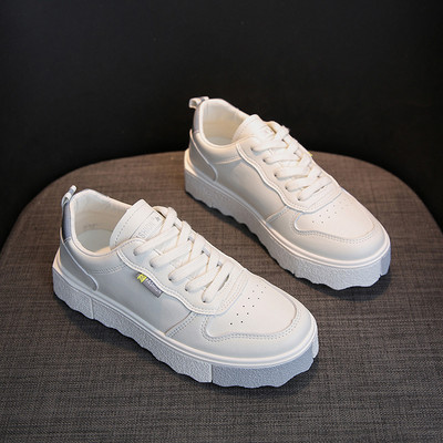 Naiste kunstnahast tossud kirjaga