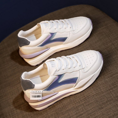 Naiste kõrge tallaga võrktossud