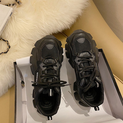 Ikdienas kedas no eko ādas ar augstu raupju zoli