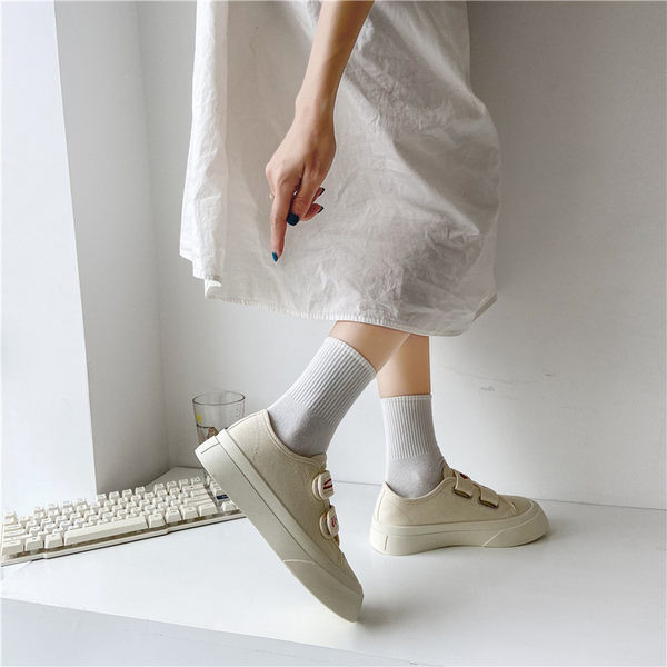 Naiste tossude uus mudel - lameda talla ja takjakinnitusega