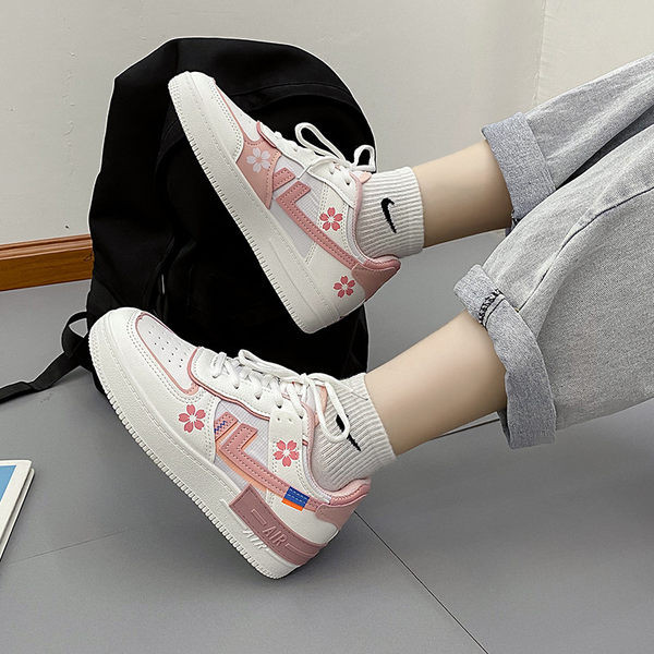 Eco-nahast naiste tossud aplikatsioonidega