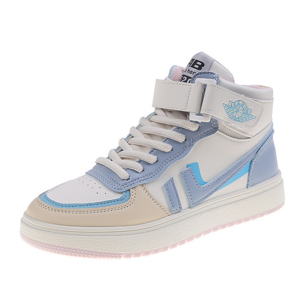 Sieviešu ādas kedas ar plakanu zoli divās krāsās