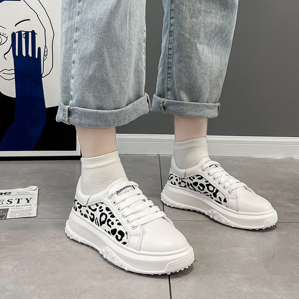 Uus mudel kunstnahast naiste tossud - paeltega