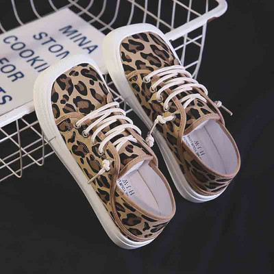 Sieviešu kvadrātveida tekstila kedas ar šņorēm