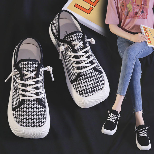 Sieviešu kvadrātveida tekstila kedas ar šņorēm