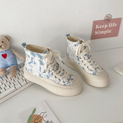 Naiste lõuendist tossud värvilise prindi ja lameda tallaga