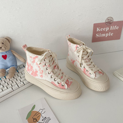 Naiste lõuendist tossud värvilise prindi ja lameda tallaga