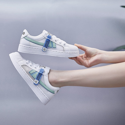 Γυναικεία casual αθλητικά παπούτσια από οικολογικό δέρμα με χρωματιστές κορδέλες