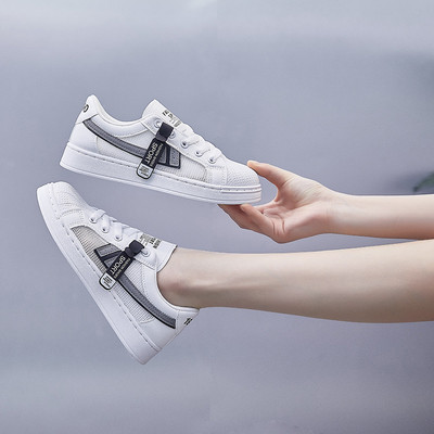 Γυναικεία casual αθλητικά παπούτσια από οικολογικό δέρμα με χρωματιστές κορδέλες