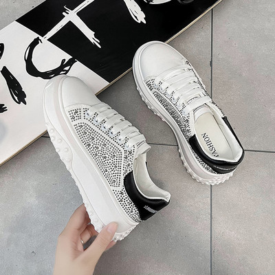 Jauns sieviešu ikdienas kedu modelis no eko ādas ar akmeņiem