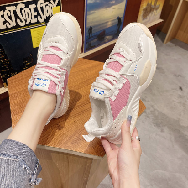 Naiste vabaaja paeltega hingavad tossud - kahes värvitoonis