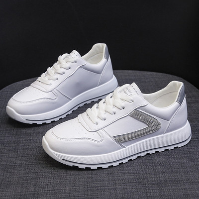 Sieviešu kedas no eko ādas ar akmens apdari