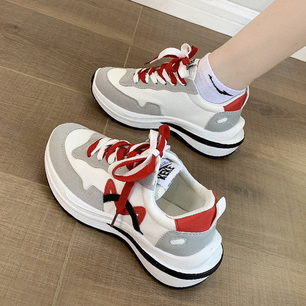 Öko-seemisnahast ja tekstiilist tossud - naistele