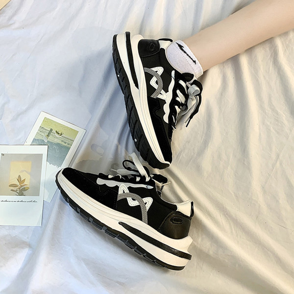 Öko-seemisnahast ja tekstiilist tossud - naistele