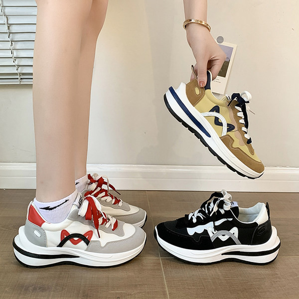 Öko-seemisnahast ja tekstiilist tossud - naistele