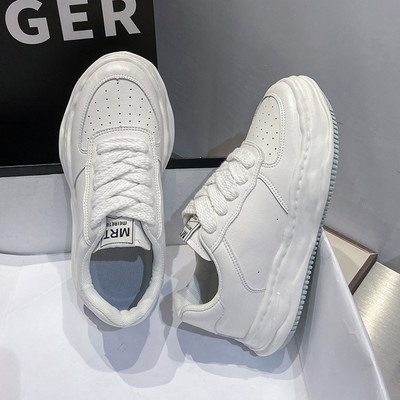 Öko-seemisnahast vabaaja tossud paeltega