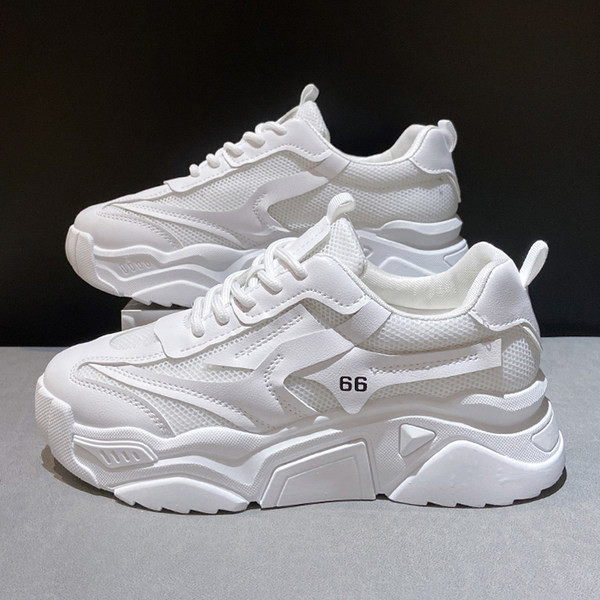 Kareda tallaga ökonahast sportlikud ja vabaaja tossud naistele