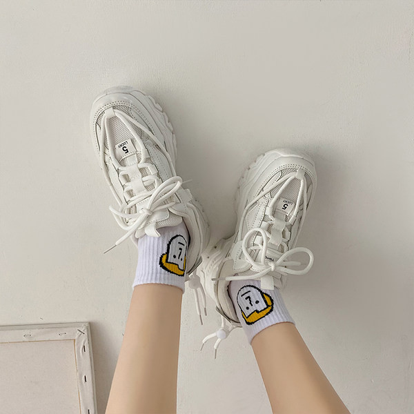 Uue mudeli ökonahast ja võrkkangast tossud