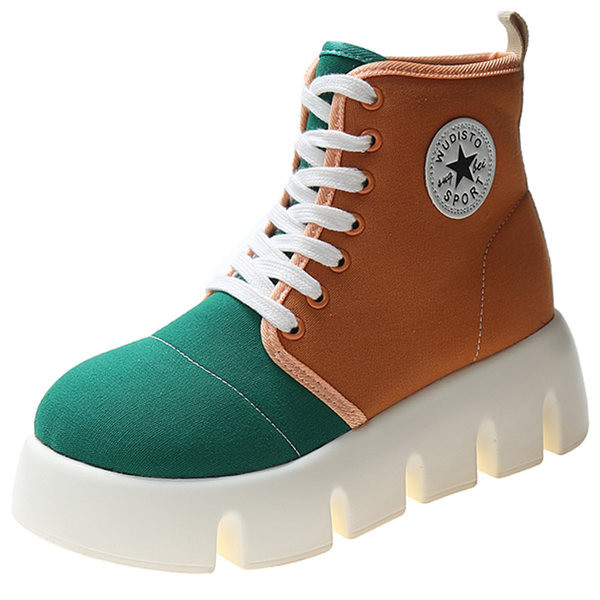 Kareda talla ja embleemiga naiste tossud