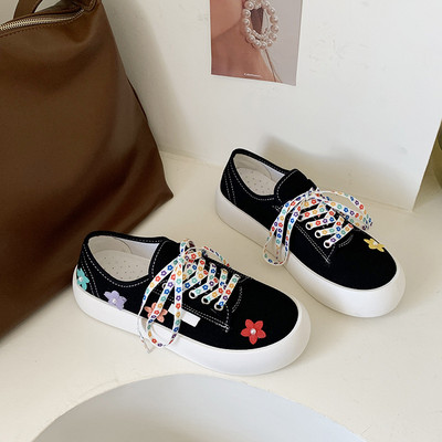 3D lilledega vabaaja tossud