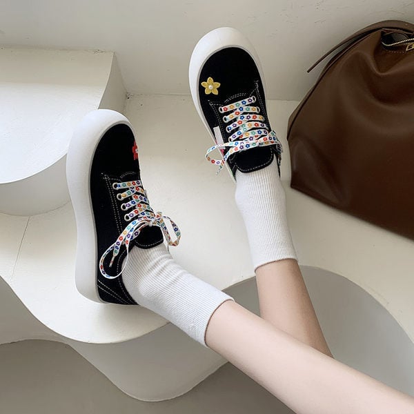 3D lilledega vabaaja tossud