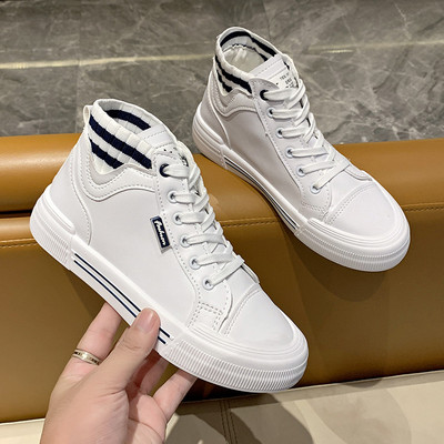 Naiste tossud ökonahast lameda tallaga - valget värvi