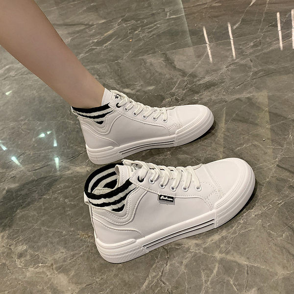 Naiste tossud ökonahast lameda tallaga - valget värvi