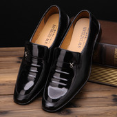 Meeste kunstnahast kingad metallelemendiga