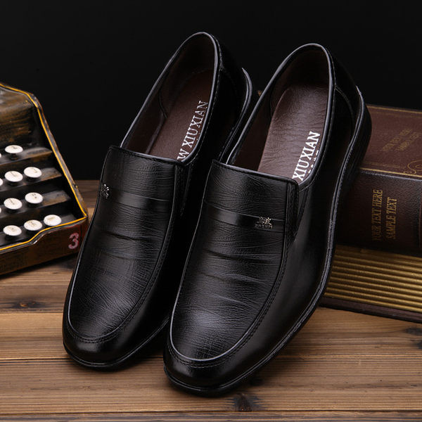 Vīriešu formālie apavi divi modeļi ar šņorēm un bez ar metāla elementu