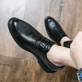 Modern férfi cipő fekete és barna fűzővel