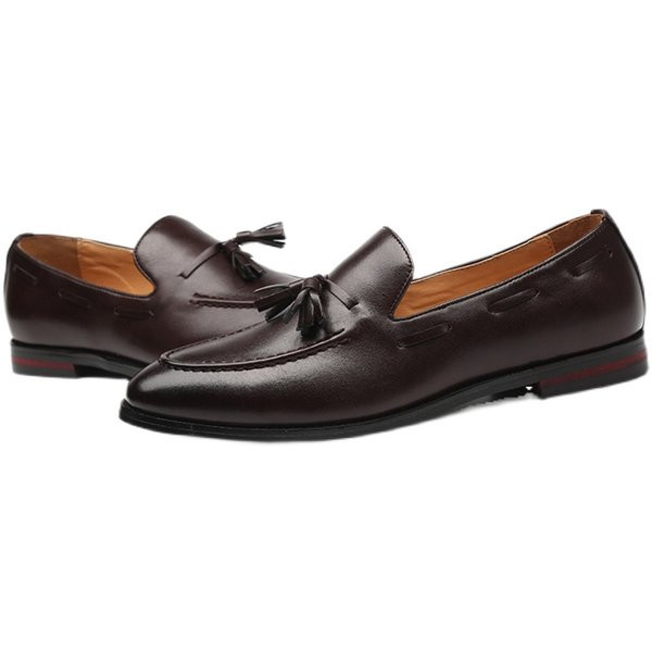 Elegantsed tutidega meeste kunstnahast kingad