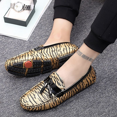 Vyriški oficialūs britiško stiliaus batai su gyvūnų raštu