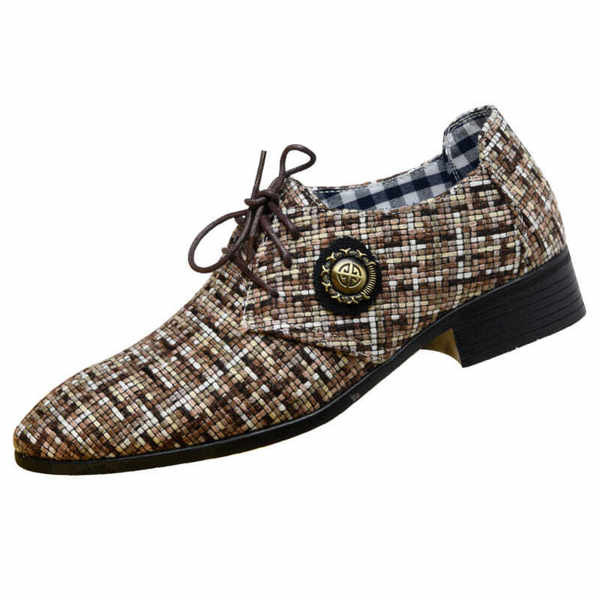 Meeste pidulikud tekstiilist kingad metallelemendi ja paeltega