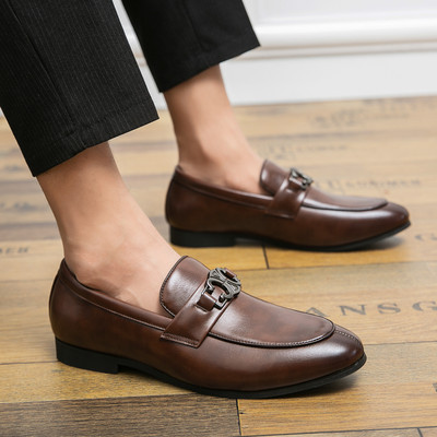 Eleganti vīriešu apavi ar metāla apdari