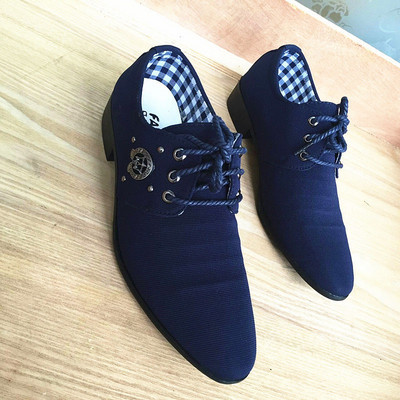 Meeste pidulikud kingad ökoseemisnahast, metallelemendiga