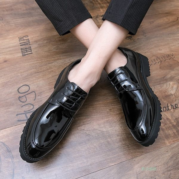 Šiuolaikiški vyriški lakuotos odos batai su raišteliais juodos spalvos