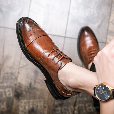 Moodsad paeltega nahast meeste kingad