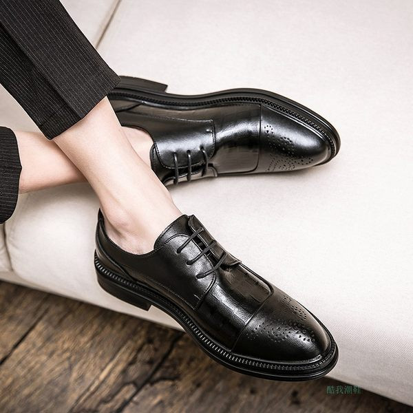 Moodsad paeltega nahast meeste kingad