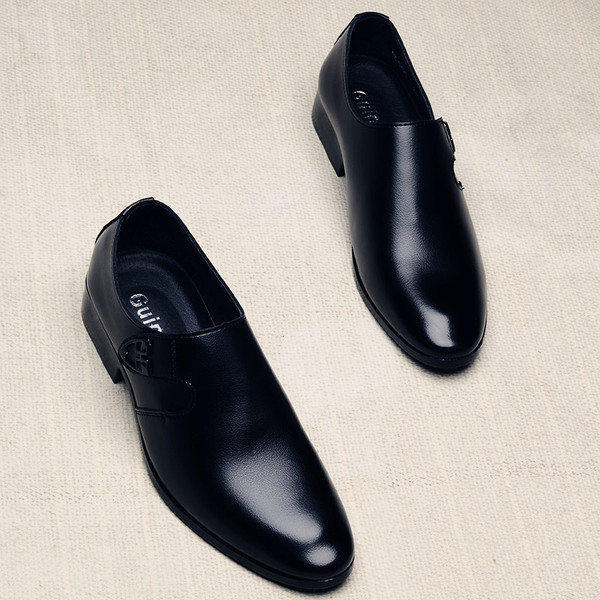 Paprasto modelio vyriški oficialūs batai