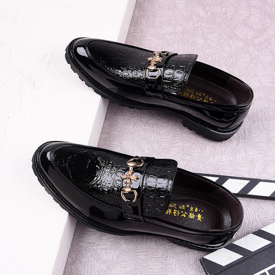 Ανδρικά επίσημα παπούτσια από λουστρίνι με μεταλλικό στοιχείο