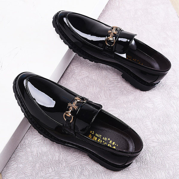 Ανδρικά επίσημα παπούτσια από λουστρίνι με μεταλλικό στοιχείο