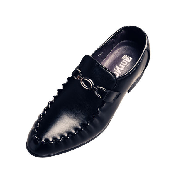 Vīriešu noapaļoti formālie apavi divi modeļi no eko ādas un eko zamšādas ar metāla elementu