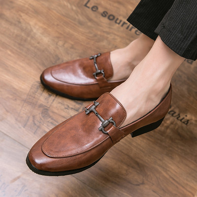 Elegantsed metallelemendiga kevad-sügis kingad